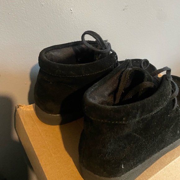 Hush puppies - Picture 3 of 3